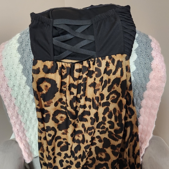 Dress - Picture 3 of 3